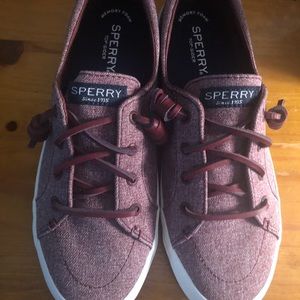 Women’s Sperry Crest Vibe Sneakers